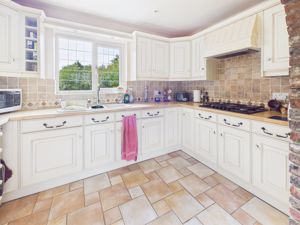 Kitchen- click for photo gallery